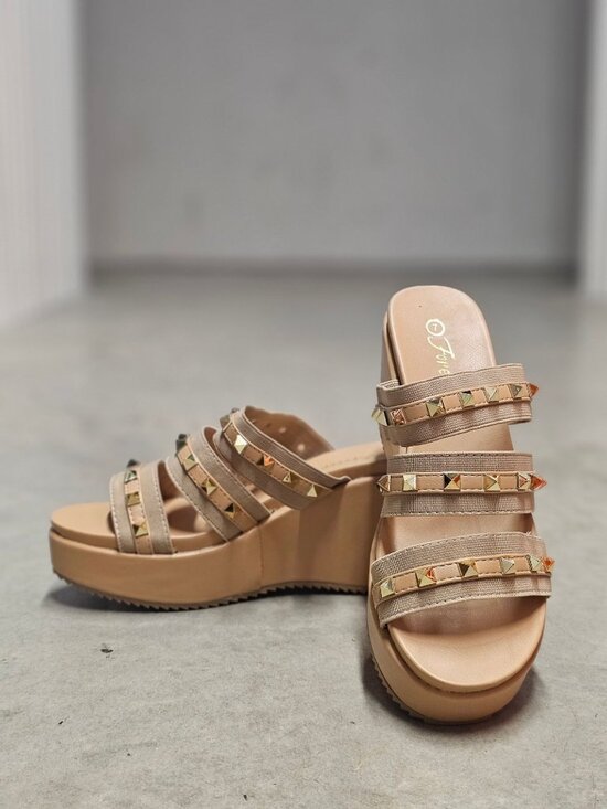 Shoes - Studded Strap Nude Wedge Sandals For Women - Stylish Slip-On Platform Design Wit
